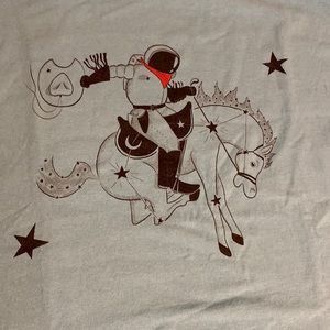 Hola Papi Shop size Medium Astronaut on a Horse Tee